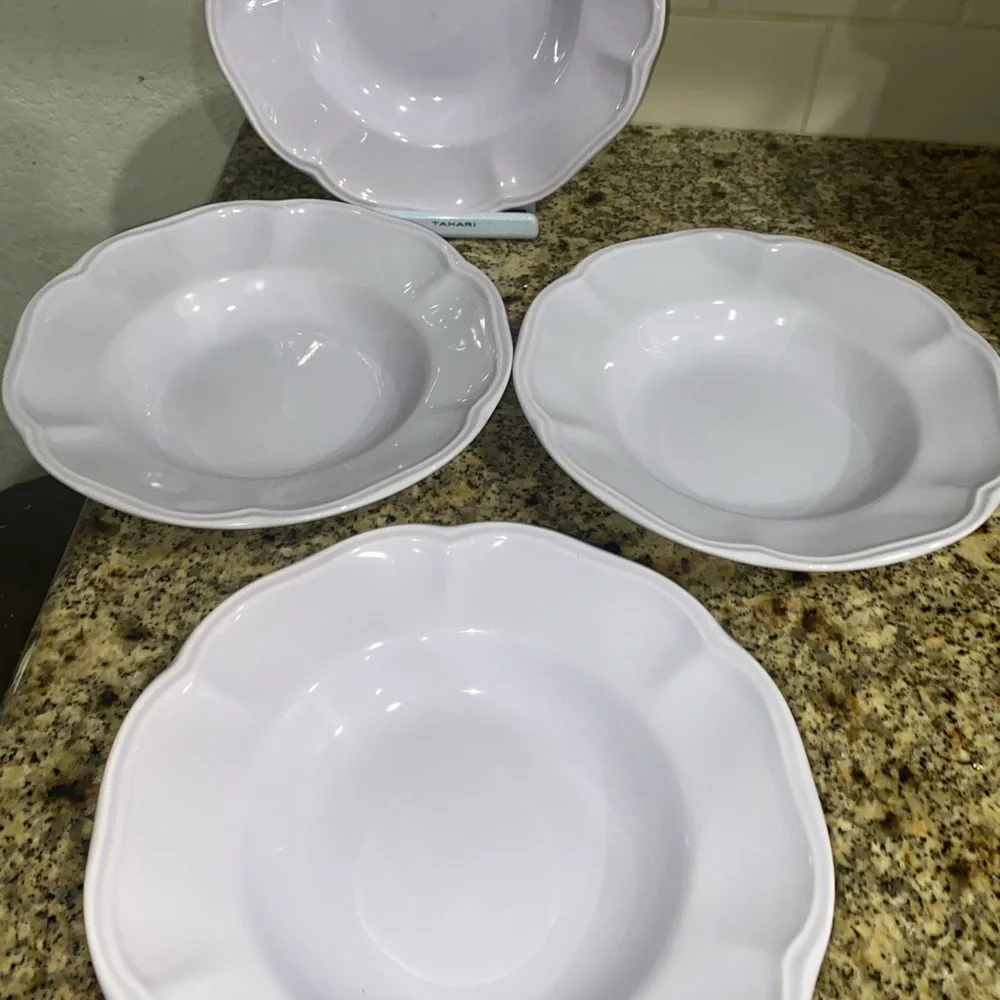 4 The Cellar Portugal Pale Lavender Embossed Scalloped Rim 9”W Dinner Bowls